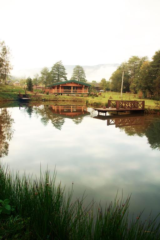 Kosmach Eco House Butinarヴィラ エクステリア 写真